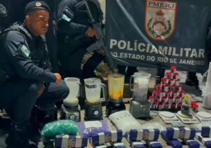 PM apreende grande quantidade de drogas em imóvel usado pelo tráfico na Baixada Campista
