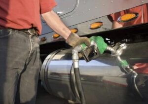 Petrobras reduz preço do diesel a partir desta segunda