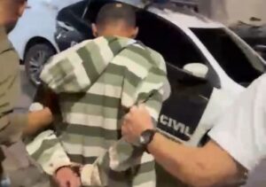 Polícia Civil prende em Rio das Ostras suspeito de sequestrar e roubar mulher em shopping de Campos