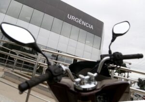 Acidentes com motos crescem pelo sexto mês consecutivo e acendem alerta no HFM