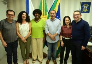 Benedita da Silva participa de encontro com prefeito Frederico Paes em Campos