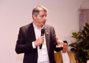 Carlos Portinho é escolhido por Flávio Bolsonaro para disputa ao Senado pelo PL no Rio