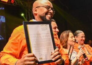 Coordenador do Sindipetro-NF, campista Serginho Borges recebe Moção de Aplausos da Alerj Coordenador do Sindipetro-NF, campista Serginho Borges recebe Moção de Aplausos da Alerj