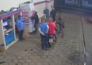 Dupla acusada de roubo a posto de combustíveis em março é presa em Natividade Dupla acusada de roubo a posto de combustíveis em março é presa em Natividade