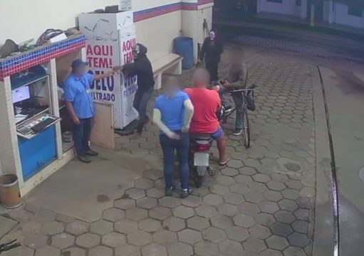 Dupla acusada de roubo a posto de combustíveis em março é presa em Natividade Dupla acusada de roubo a posto de combustíveis em março é presa em Natividade