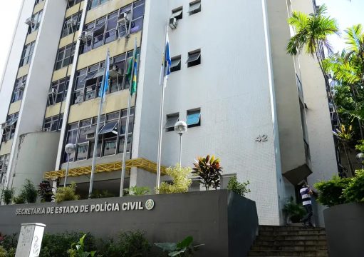 Policial civil é morto com tiro na cabeça na Zona Norte do Rio Policial civil é morto com tiro na cabeça na Zona Norte do Rio