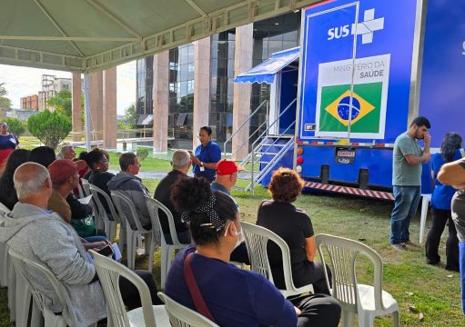 Carreta da Saúde inicia exames de tomografia e ultrassom em Campos Carreta da Saúde inicia exames de tomografia e ultrassom em Campos