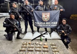 Fuzil de guerra é apreendido em Campos e prejuízo ao tráfico passa de R$ 1,2 milhão