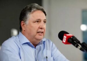 Justiça determina cumprimento de sentença que suspende direitos políticos de Garotinho por 8 anos