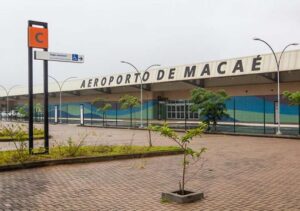 Latam anuncia voos para Macaé e amplia malha aérea com novos jatos Embraer Latam anuncia voos para Macaé e amplia malha aérea com novos jatos Embraer