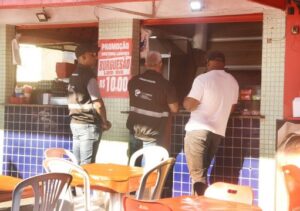 Lei cobra de comerciantes conservação de banheiros públicos em Campos