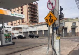 Posto de combustíveis na Av. Sete de Setembro denuncia furto de cabos de energia