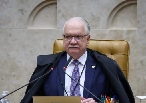 Fachin suspende decisões de Mendonça e Dino sobre diretor da PF Fachin suspende decisões de Mendonça e Dino sobre diretor da PF