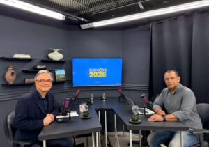 Apuração em tempo real na J3News TV: Flávio x Lula para segundo turno; Wladimir Garotinho e Carla Machado eleitos Apuração em tempo real na J3News TV: Flávio x Lula para segundo turno; Wladimir Garotinho e Carla Machado eleitos