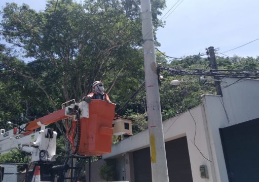 Campos lidera colisões em postes da Enel Rio no terceiro trimestre Campos lidera colisões em postes da Enel Rio no terceiro trimestre