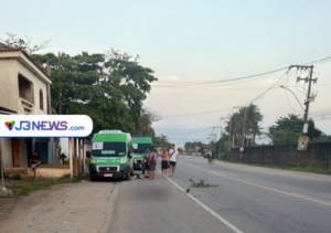 Ciclista morre em acidente com carro e van na Baixada Campista Ciclista morre em acidente com carro e van na Baixada Campista