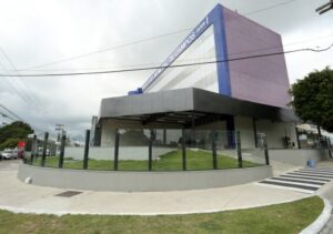 Duas pessoas são baleadas após discussão com funcionários de empresa, em Campos