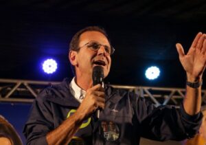 Eduardo Paes desiste de candidatura ao governo do Rio após decisão do STF