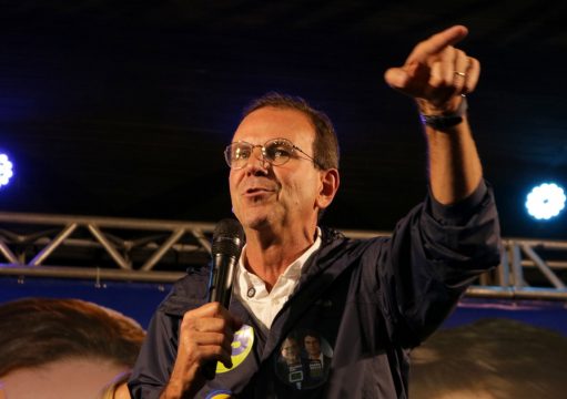Eduardo Paes soma 47% dos votos válidos e se aproxima de vitória no 1º turno no Rio Eduardo Paes soma 47% dos votos válidos e se aproxima de vitória no 1º turno no Rio
