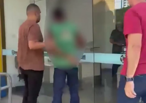 Foragido por tráfico de drogas é preso enquanto trabalhava em supermercado, em Itaperuna Foragido por tráfico de drogas é preso enquanto trabalhava em supermercado, em Itaperuna