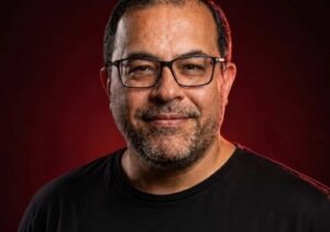 Morre aos 50 anos o designer, quadrinista e músico Fabiano Silva, em Campos