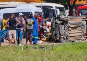 Motorista fica ferida após acidente na BR-101, em Guarus