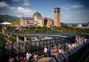 Nossa Senhora Aparecida completa 95 anos como padroeira do Brasil
