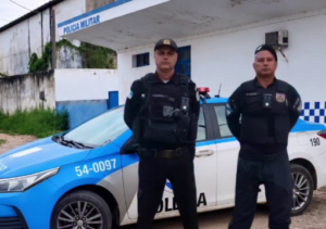 PM salva bebê engasgado em ação rápida em Campos PM salva bebê engasgado em ação rápida em Campos