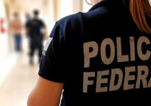 Polícia Federal investiga policiais suspeitos de ligação com facção no Rio