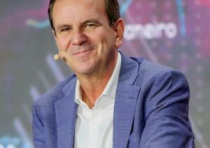 Prefab: Eduardo Paes tem 44,8% dos votos válidos e Ruas, 35%, na reta final Prefab: Eduardo Paes tem 44,8% dos votos válidos e Ruas, 35%, na reta final